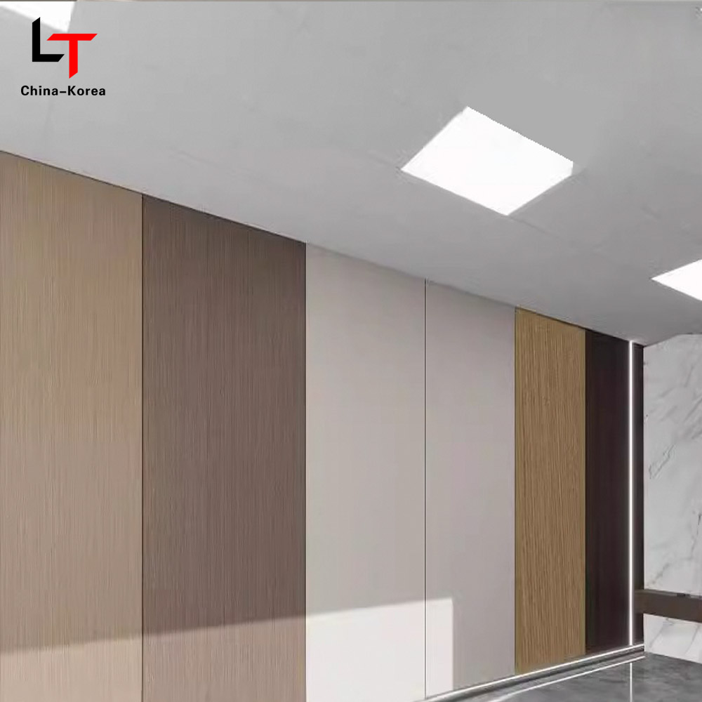 1220 × 2440mm Çevre Dostu PVC Ahşap Kaplama Tahıl İç Mekan Duvar Kaplamaları için Dekoratif Duvar Panelleri Su Geçirmez Çizilmeye Dayanıklı Kurulumu Kolay