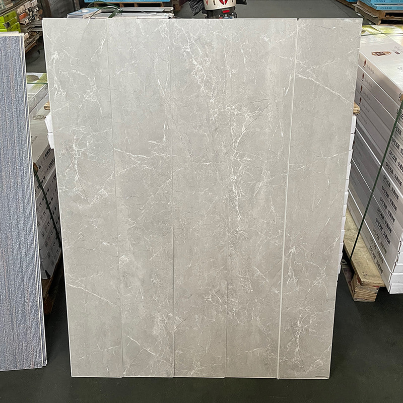 Beyaz ve Siyah Mermer Ahşap Tahıl Sert Çekirdek Kilitleme Tıklamalı Kilit Vinil Tahta Zemin Piso PVC İç Mekan Tıklamalı Piso SPC Döşeme